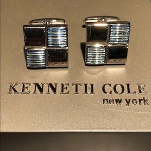 NWB KENNETH COLE CUFF LINKS (Blue & Chrome)